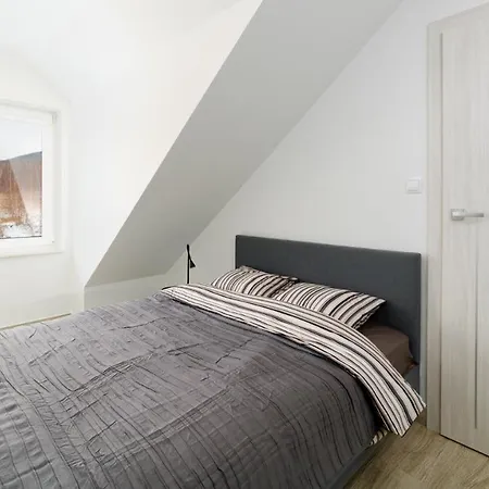 Everysky - Dom Orkana 9 كارباش